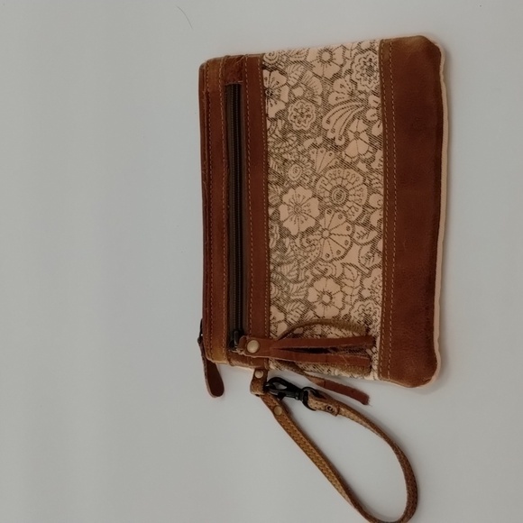 Myra Bag peach and brown large wristlet canvas/leather printed inside 9"x 7" - Picture 1 of 13